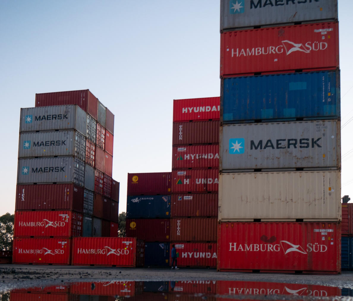 Pro-forma Booking asiatrans (source: unsplash.com)